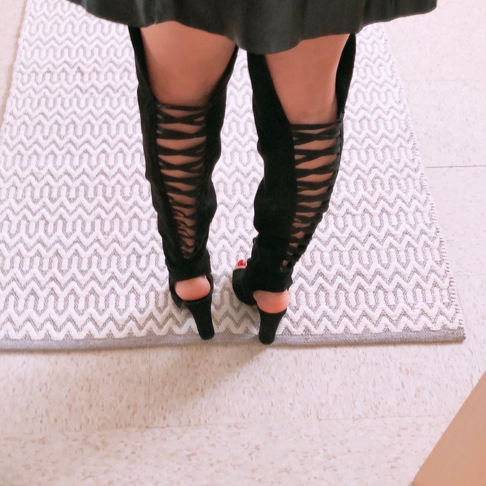 Bamboo Over The Knee Boot Open Toe Boot Size 6.5 - image 3